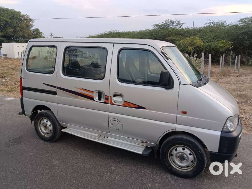 Maruti Eeco 2017 Petrol Single Hand Well Maintained