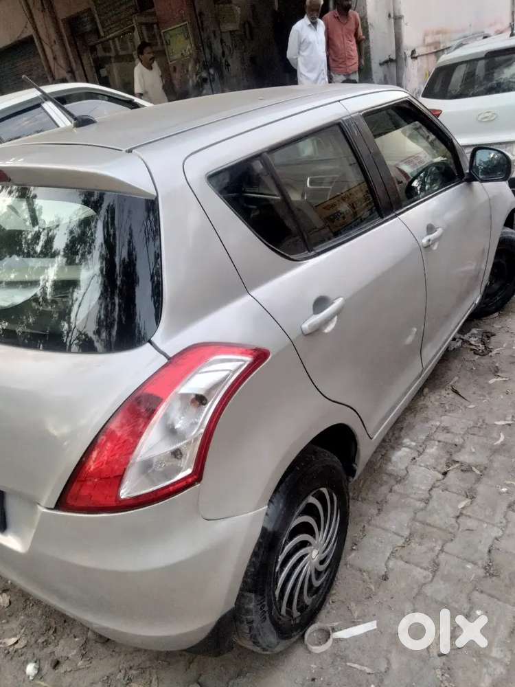 Maruti Suzuki Swift 2012