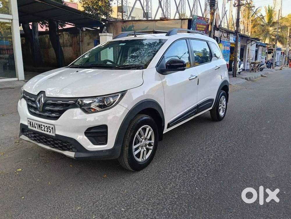 Renault Triber Rxt, 2022, Petrol