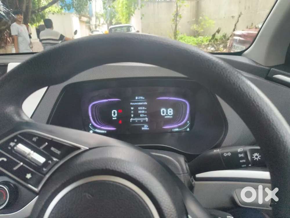 Kia Carens 2023 Petrol 7000 Km Driven