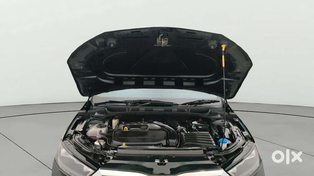 Skoda Slavia Ambition 1.5l Tsi Mt, 2023, Petrol