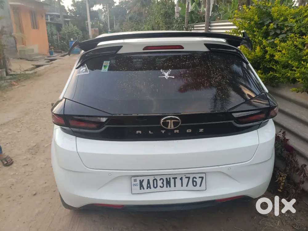Tata Altroz 2024 Petrol Well Maintained