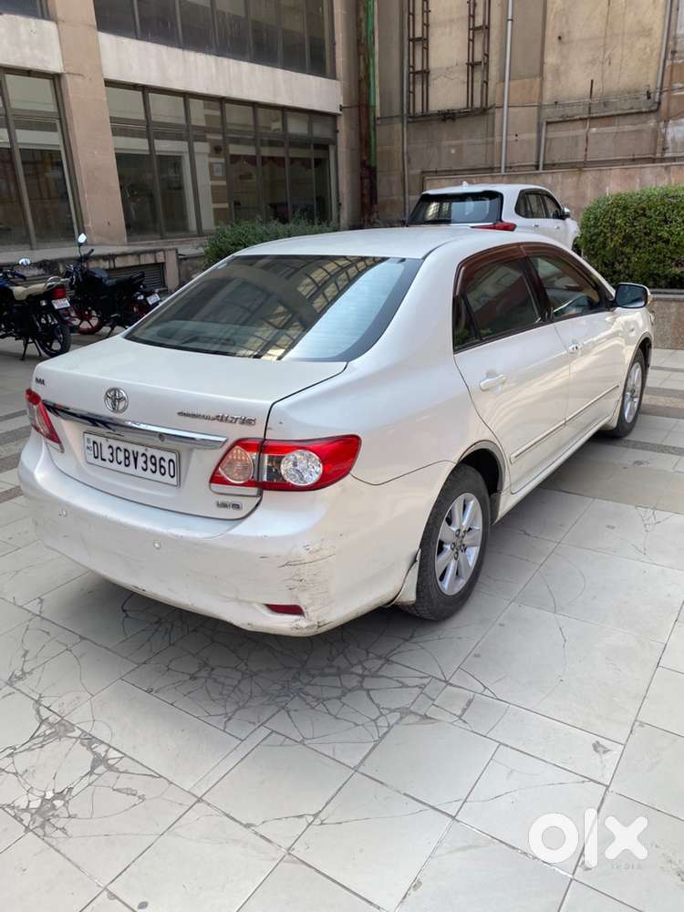 Toyota Corolla Altis 2011