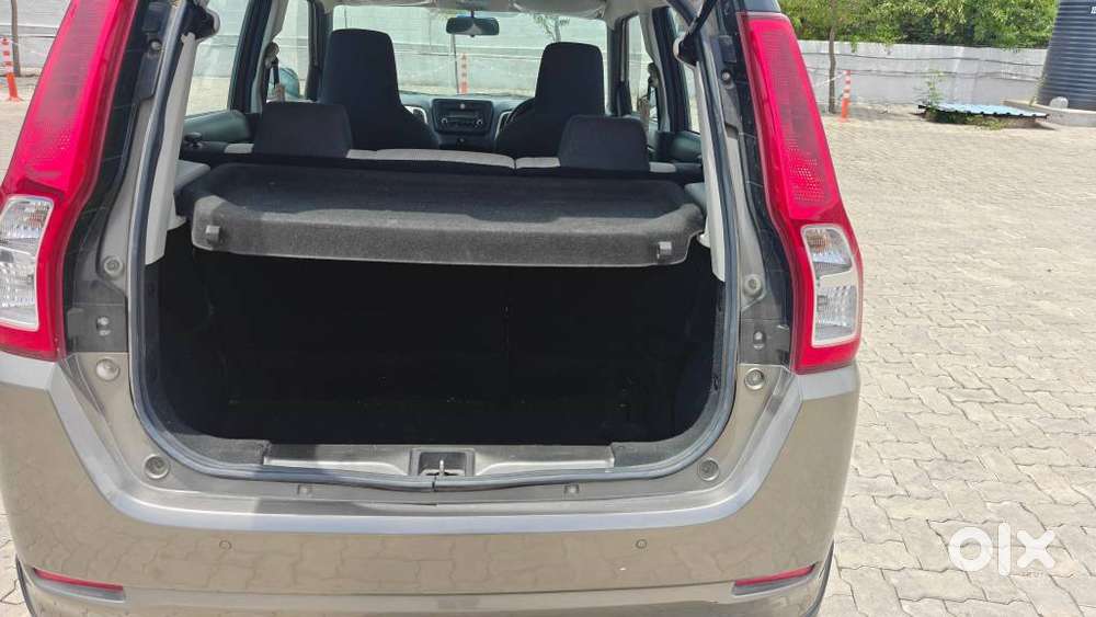 Maruti Suzuki Wagon R 1.2 Vxi, 2022, Petrol