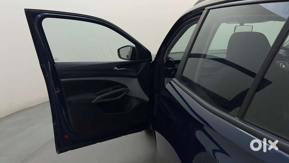 Skoda Kylaq Signature At, 2025, Petrol