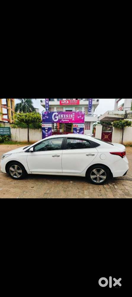 Hyundai Verna 1.6 Sx (o) Vtvt, 2017, Petrol
