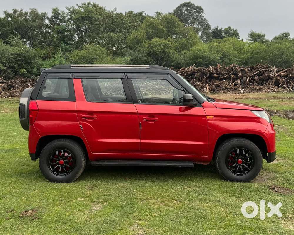 Mahindra Tuv 300 T10, 2018, Diesel
