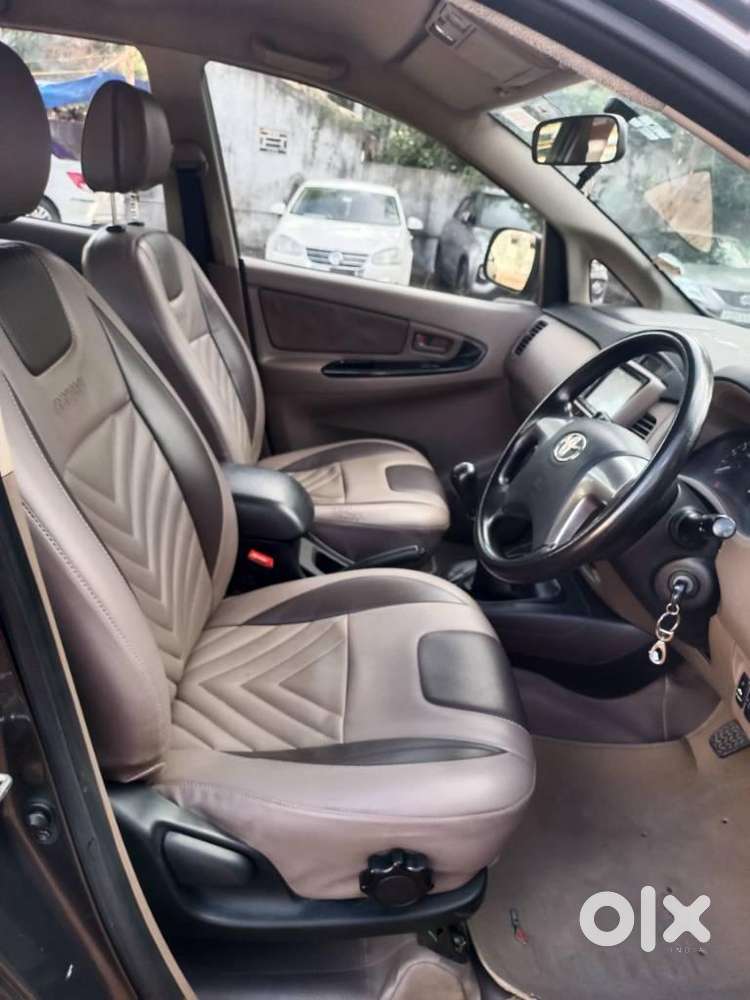 Toyota Innova 2.5 G (diesel) 7 Seater, 2015, Diesel