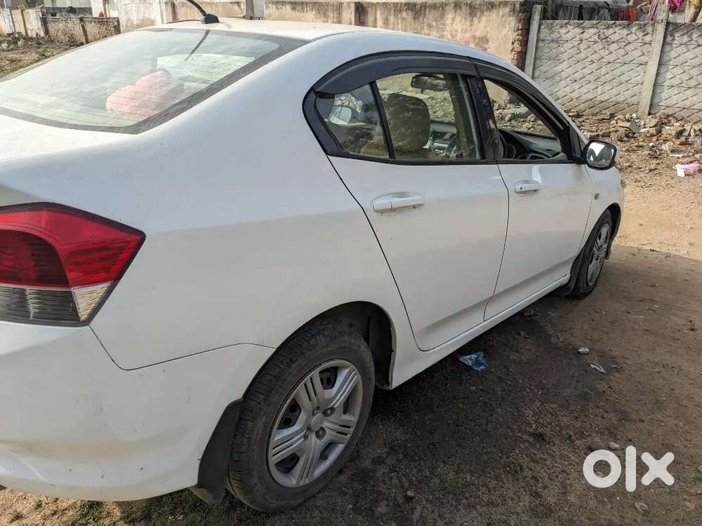 Honda City 2010 Cng & Hybrids Well Maintained