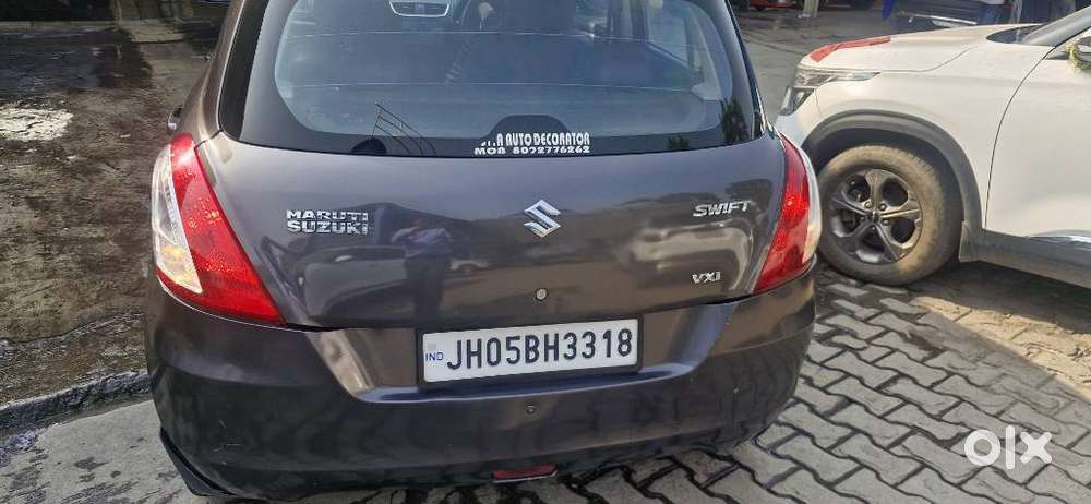 Maruti Suzuki Swift Vxi 1.2 Abs Bs-iv, 2015, Petrol