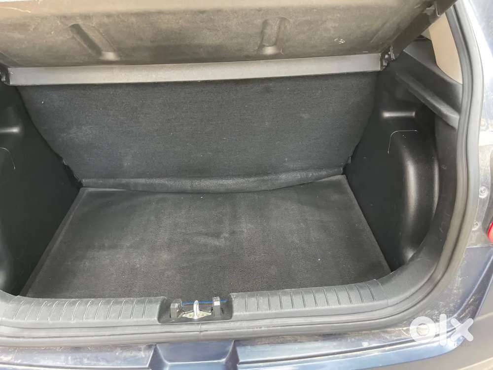 Hyundai Venue 1.0 Turbo Sx+ Dct 2019  Single Owner  ₹9 Lakh