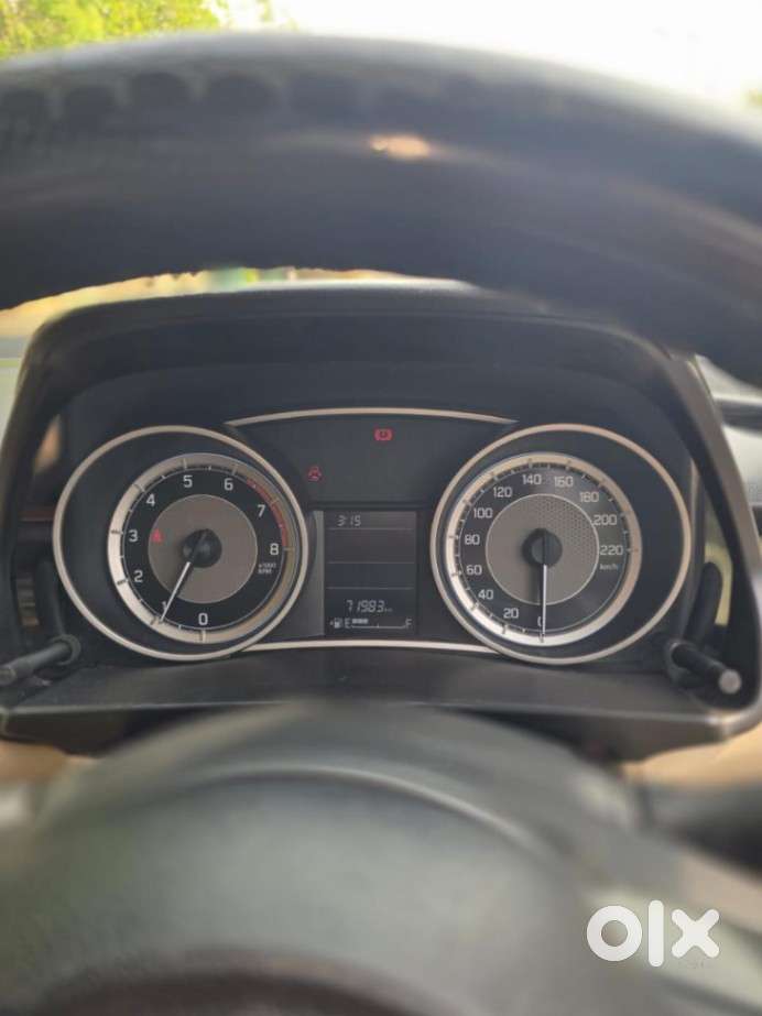 Maruti Suzuki Dzire 1.2 Vxi, 2022, Petrol