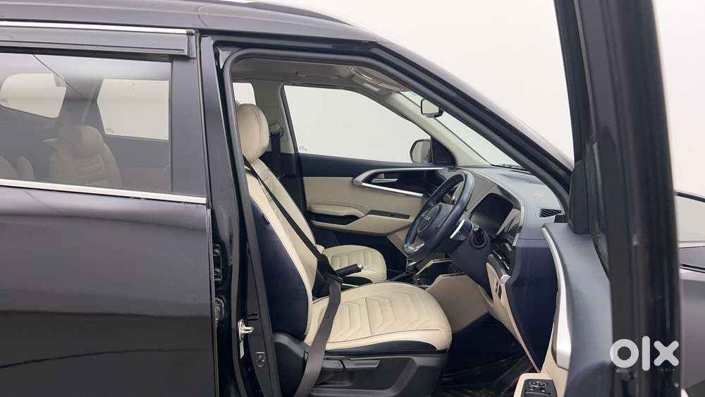 Kia Carens 1.4 Luxury Plus Dct 7 Str, 2022, Petrol