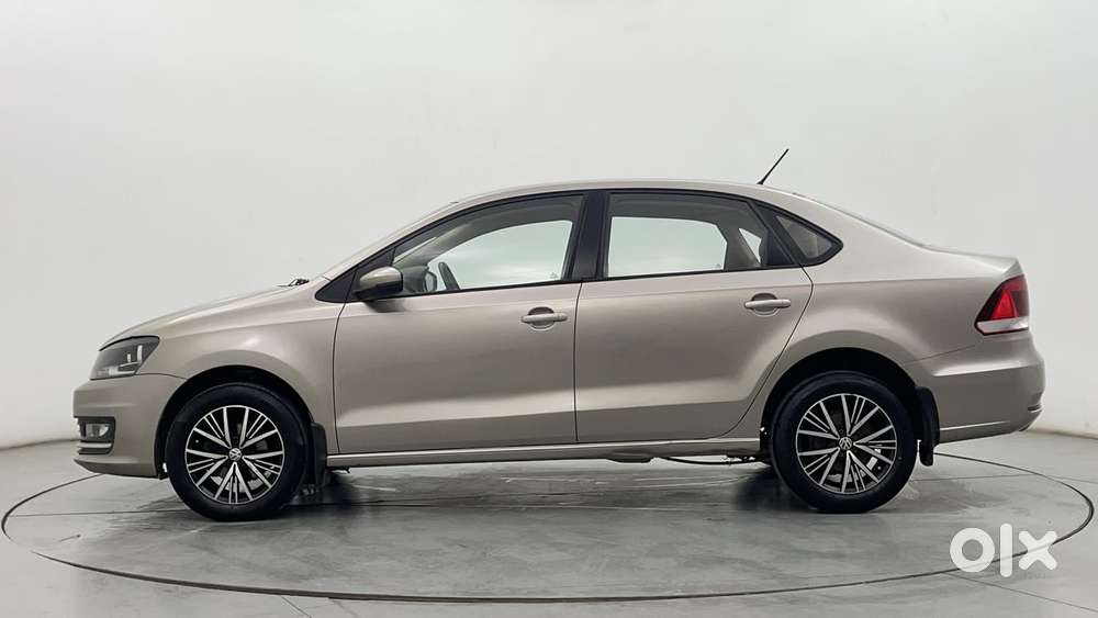 Volkswagen Vento 1.6 Highline, 2019, Petrol