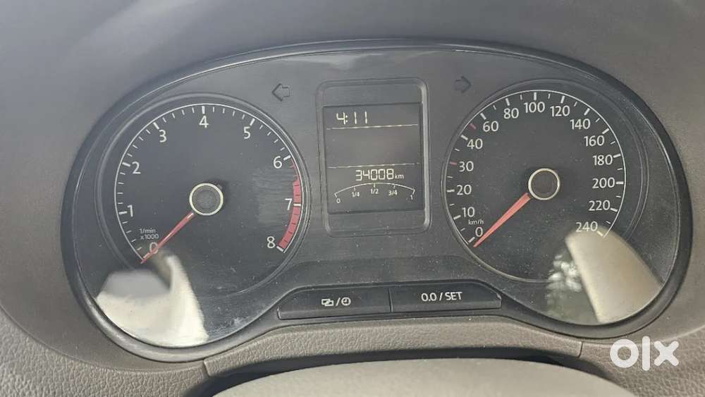 Volkswagen Vento 1.6 Highline, 2016, Petrol