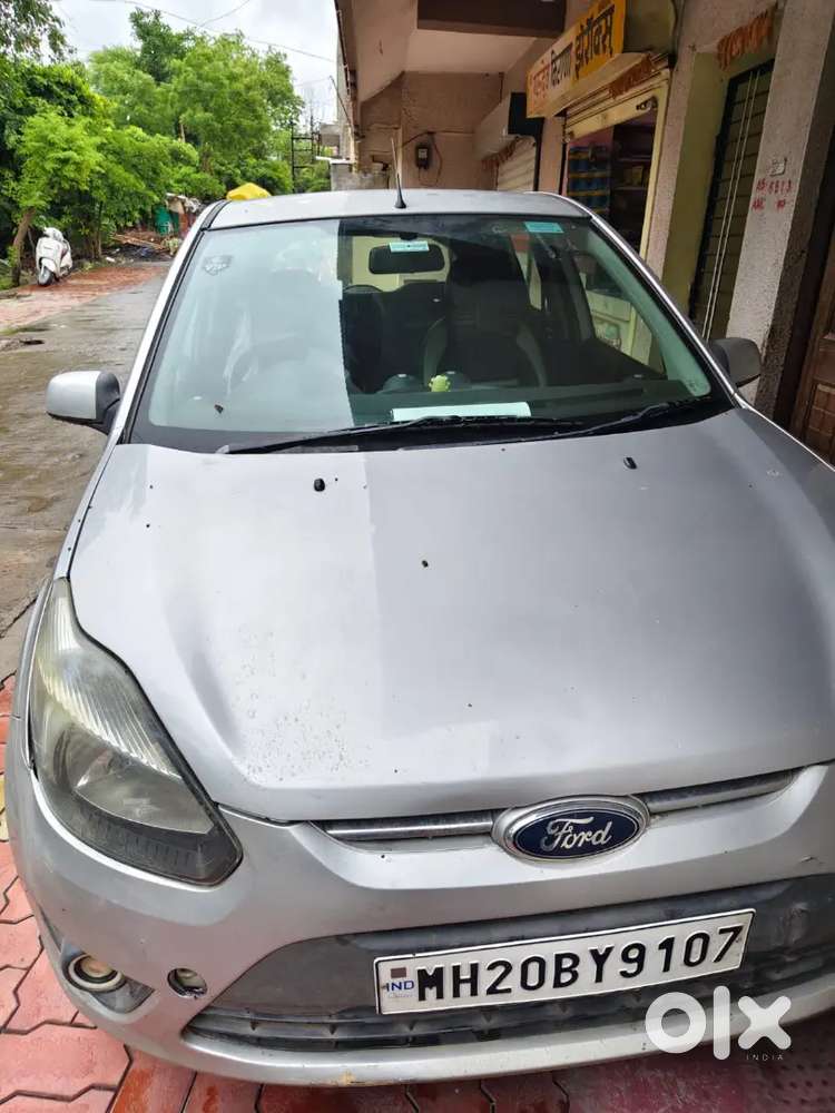 Ford Figo 1.2 Titanium 2012