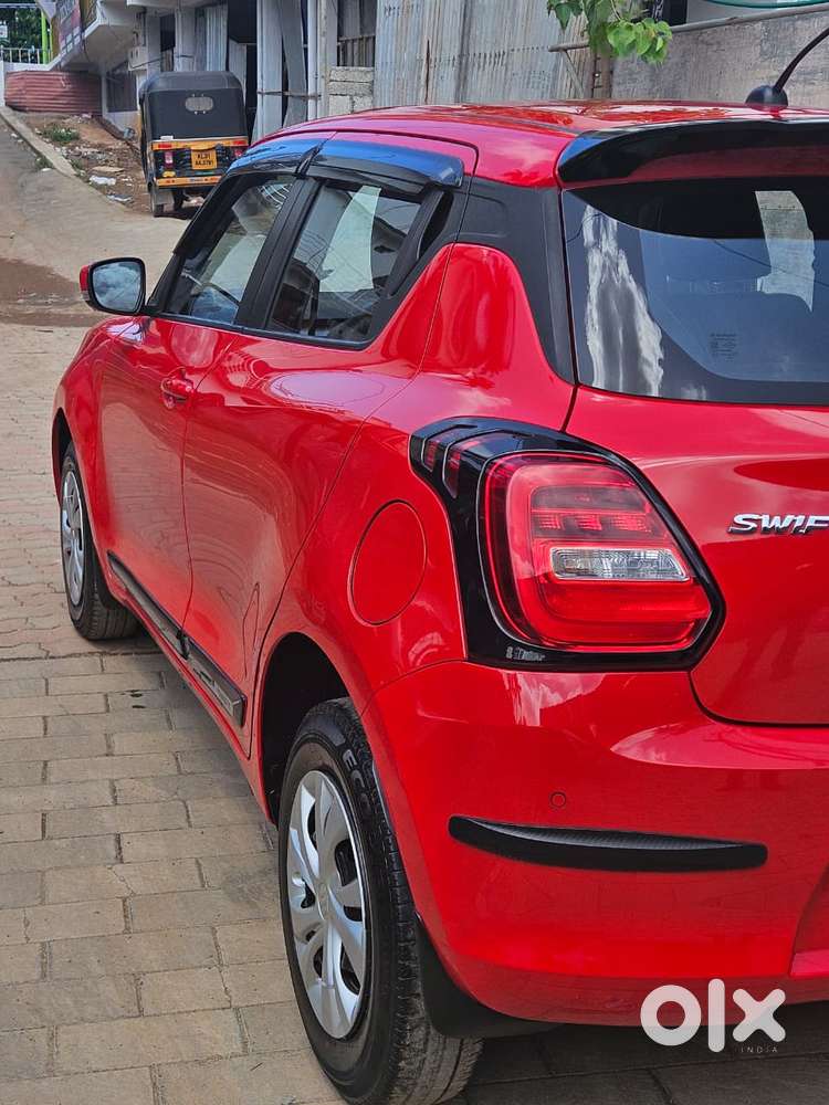 Maruti Suzuki Swift Vxi + Manual, 2021, Petrol