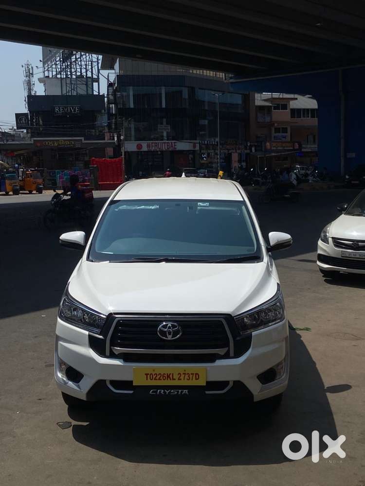Toyota Innova Crysta 2026 Diesel 700 Km Driven