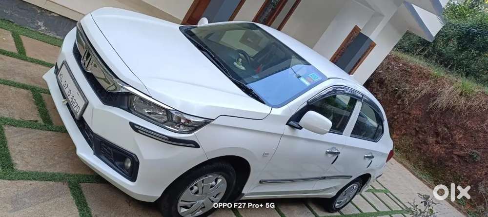 Honda Amaze 2018 Petrol Good Condition.
5,20000.