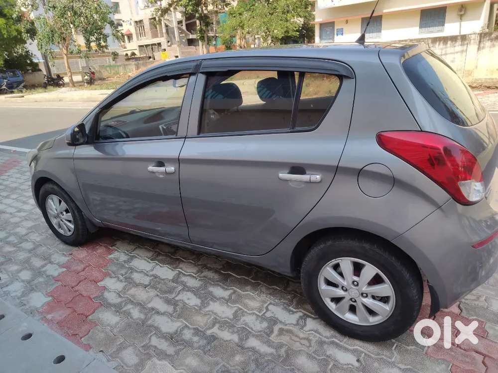 Hyundai I20 2014 Sports Diesel 2nd Owner