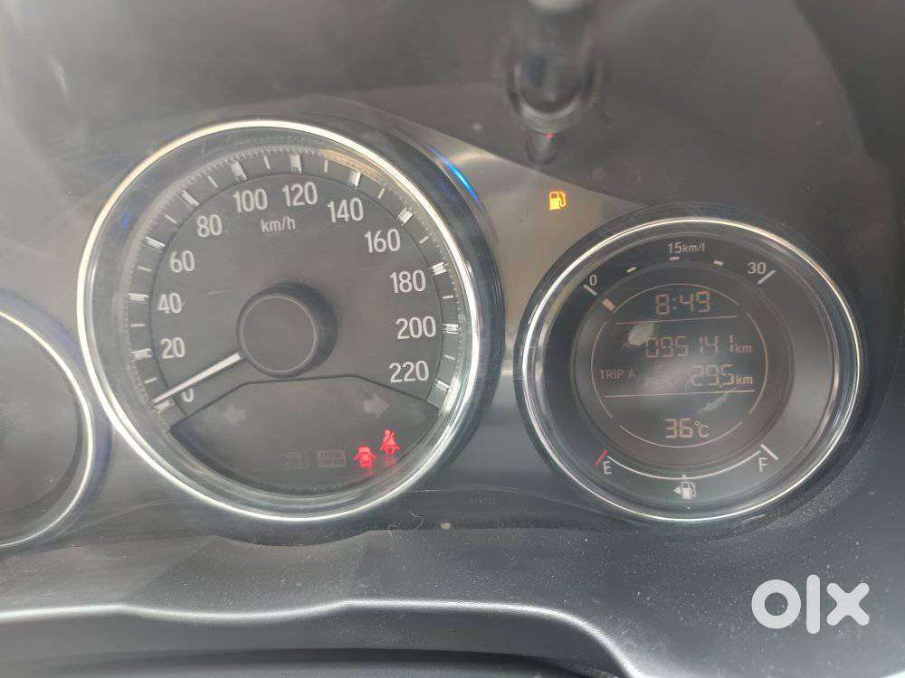 Maruti Suzuki Swift Vxi, 2015, Petrol