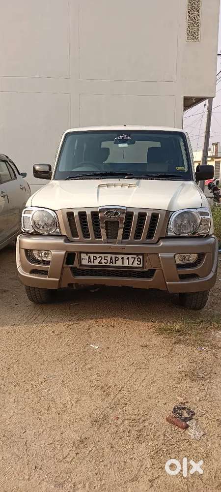 Mahindra Scorpio Classic 2013 Diesel 150000 Km Driven