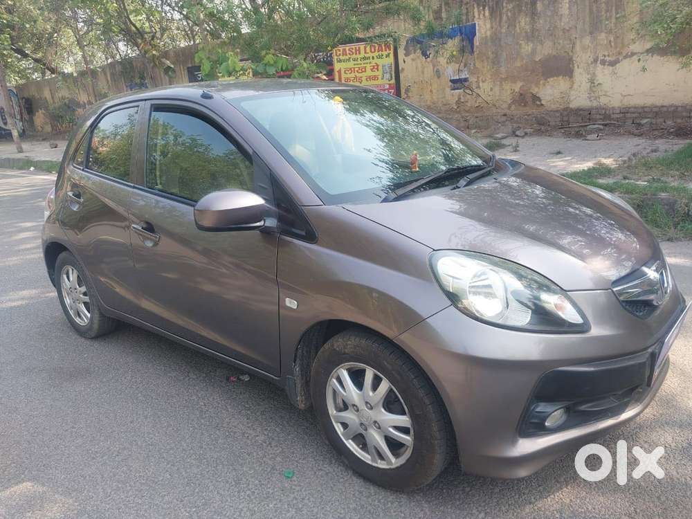 Honda Brio V Mt, 2013, Petrol