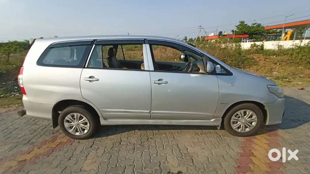 Toyota Innova 2014 Diesel 170000 Km Driven
