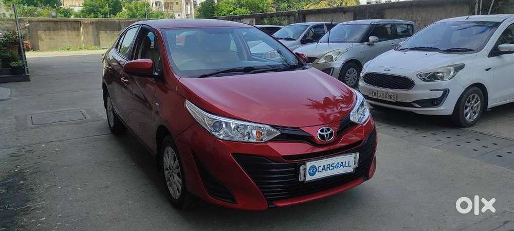 Toyota Yaris J Cvt, 2019, Petrol