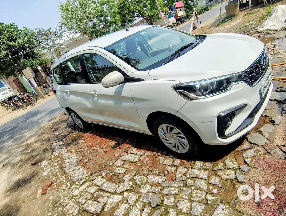 Smart Hybrid Vxi O Petrol 25km/l