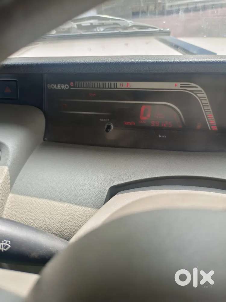 Mahindra Bolero Neo Plus Diesel Automatic 2014