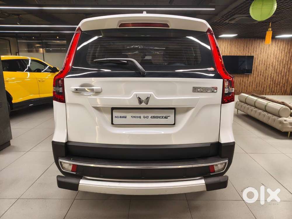 Mahindra Scorpio N Z8 L Petrol At 7 Str, 2024, Petrol