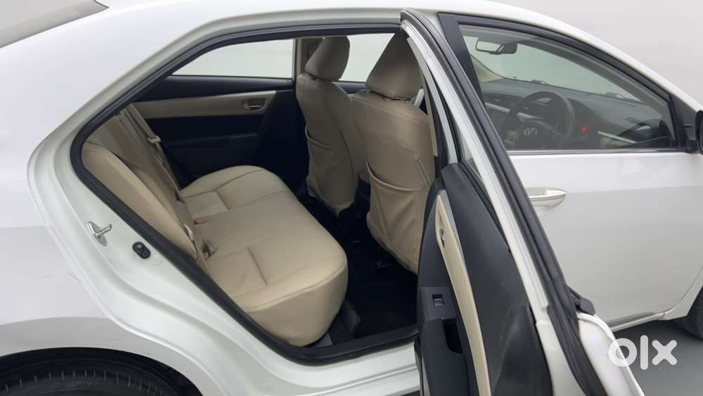 Toyota Corolla Altis 1.8 G, 2016, Petrol
