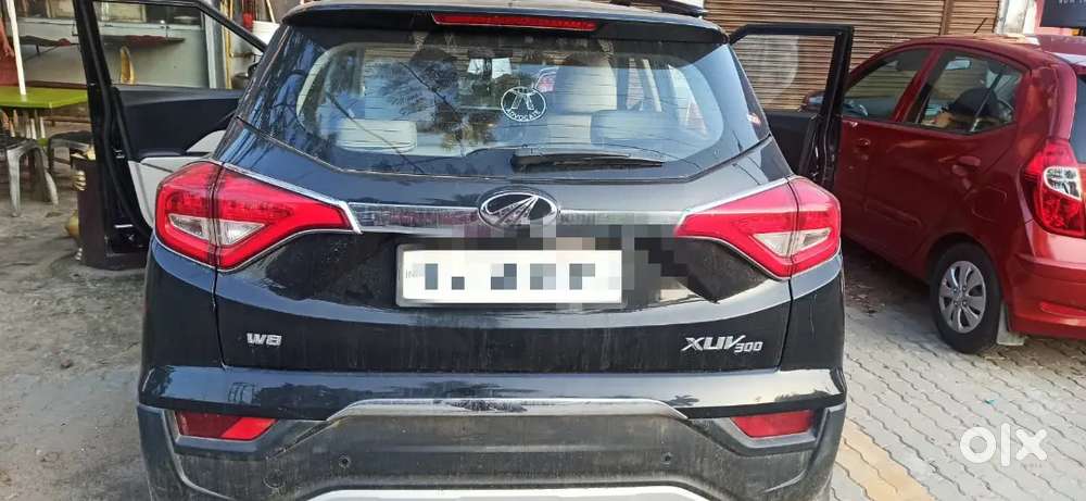 Mahindra Xuv300 2022 Petrol 70000 Km Driven