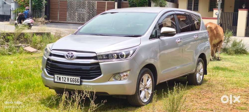 Toyota Innova Crysta 2.8z Automatic, 2016, Diesel