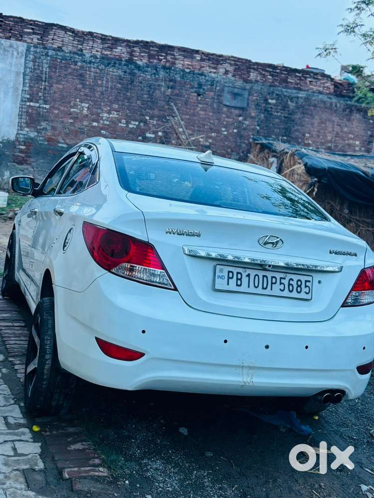 Hyundai Verna Top Model 2012
