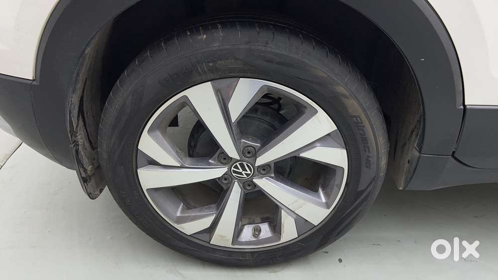 Volkswagen Taigun Topline 1.0 Tsi At (electric Seats), 2022, Petrol