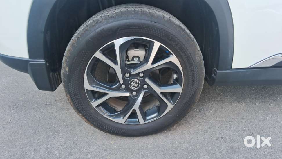 Toyota Urban Cruiser Hyryder 1.5 V Hybrid, 2025, Petrol