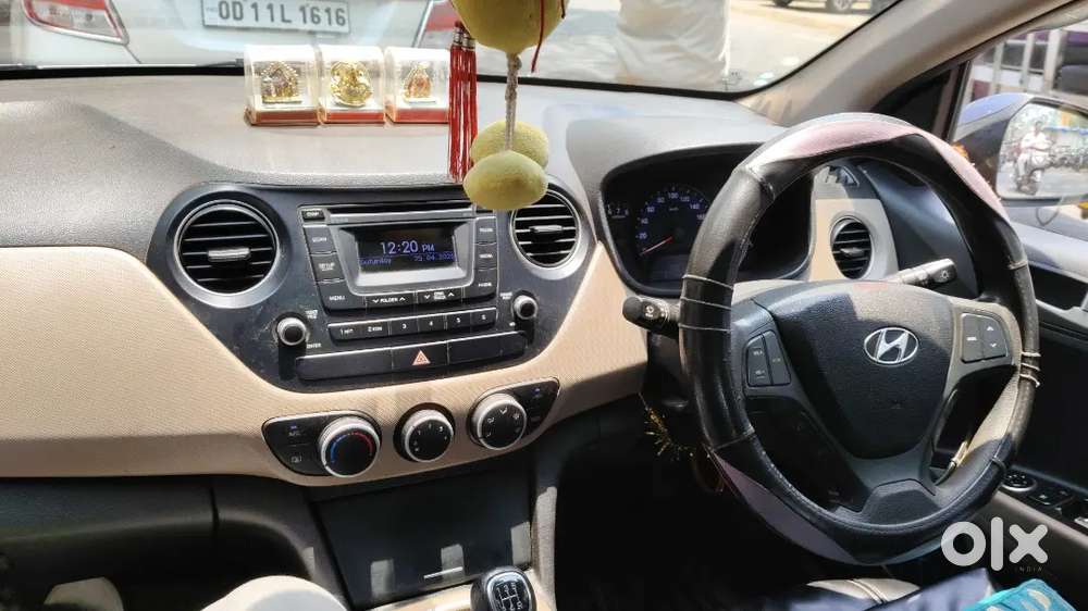 Hyundai Xcent 2015 Petrol 122000 Km Driven