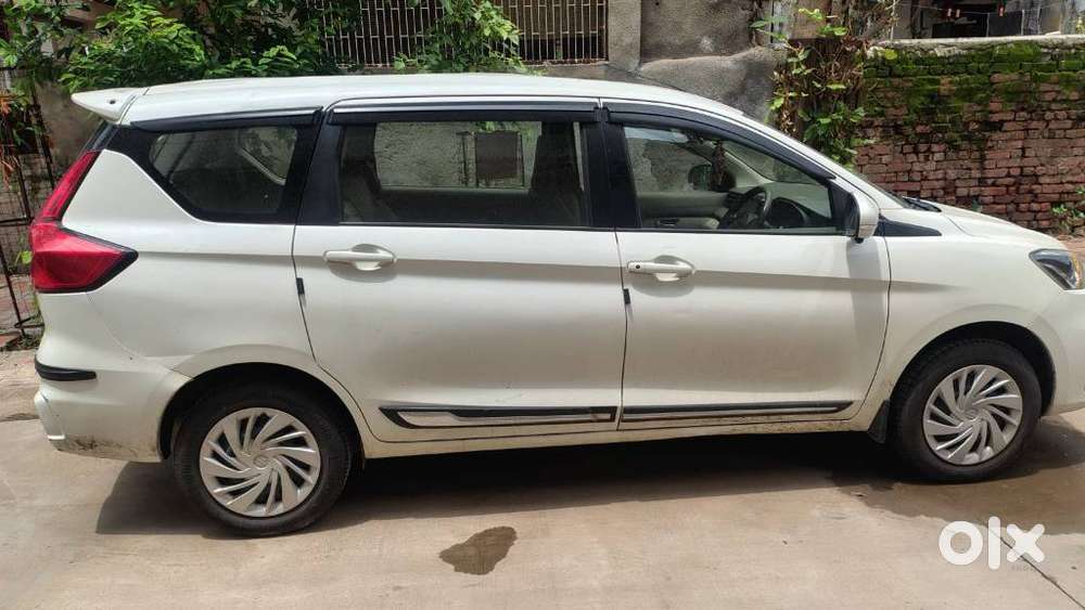 Maruti Suzuki Ertiga 1.4 Vxi Cng Anniversary Edition, 2023, Cng & Hy..