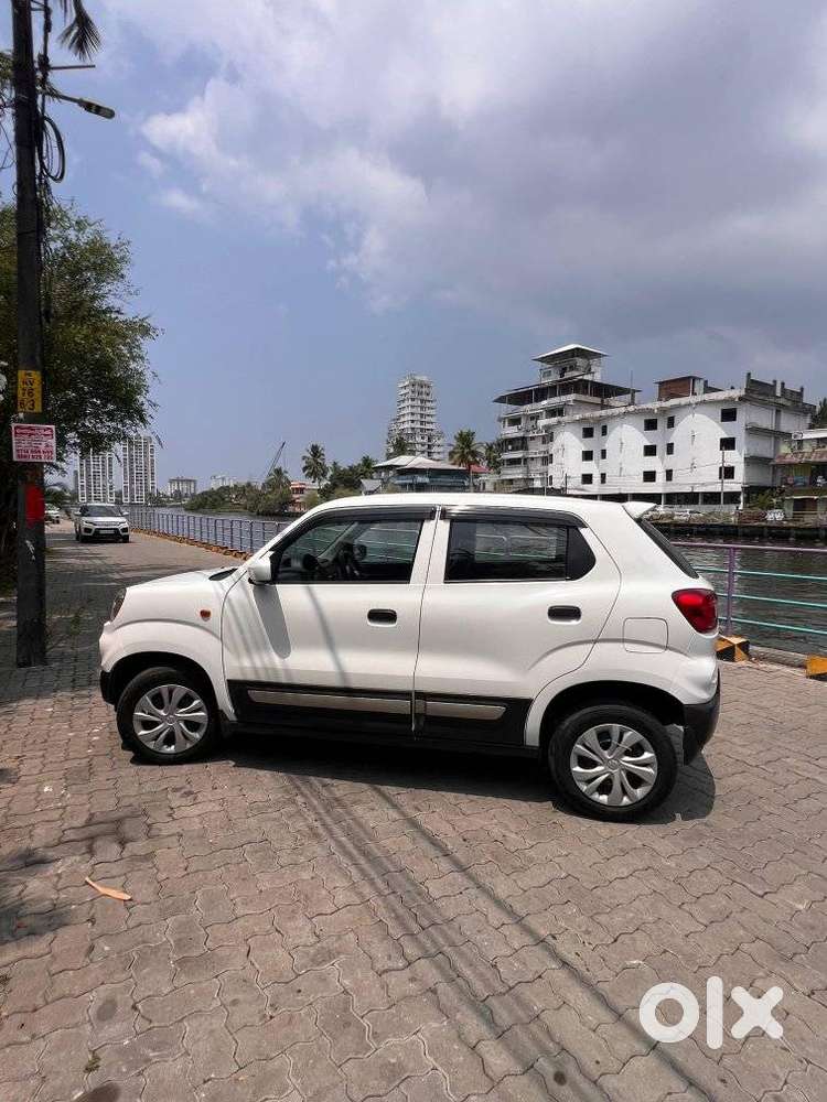 Maruti Suzuki S-presso Vxi, 2022, Petrol