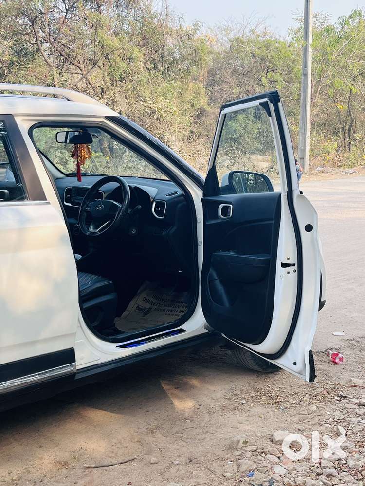 Hyundai Venue, 2021, Petrol