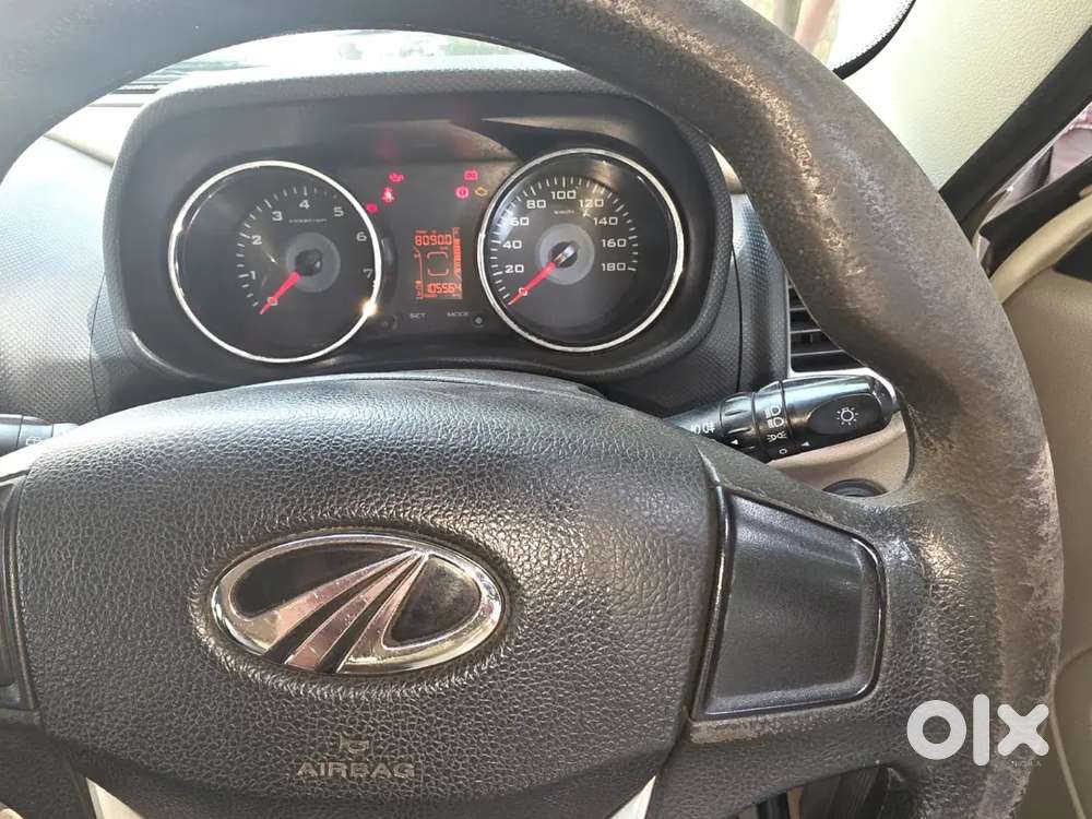 Mahindra Tuv 300 2016 T6+ Single Owner
