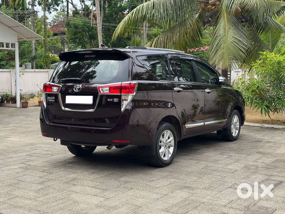 Toyota Innova Crysta 2.8z Automatic, 2017, Diesel