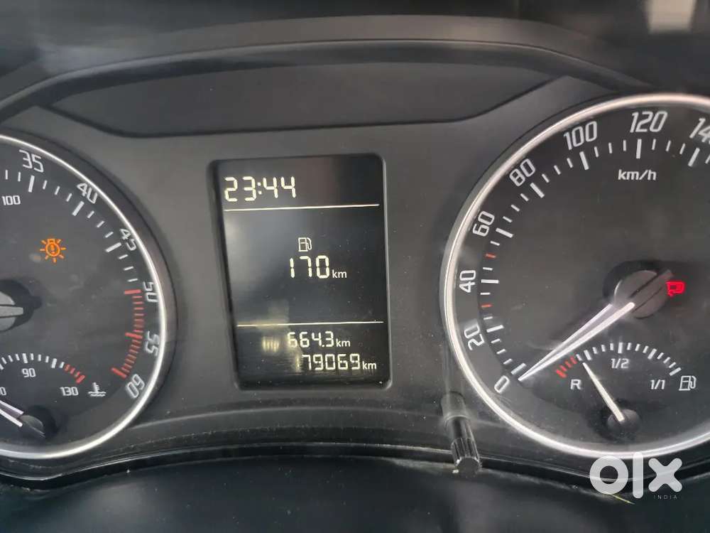 Skoda Laura 2011 Diesel 174850 Km Driven