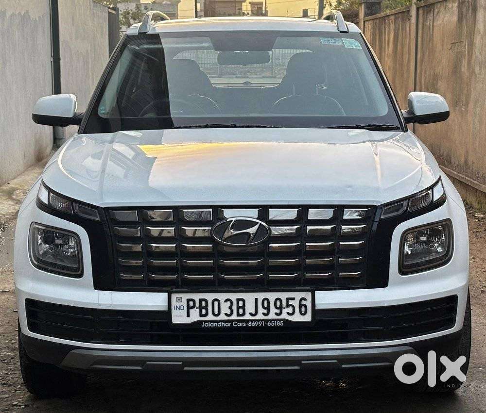 Hyundai Venue, 2022, Petrol