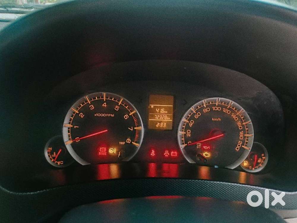 Maruti Suzuki Swift Dzire Vxi Optional, 2014, Petrol