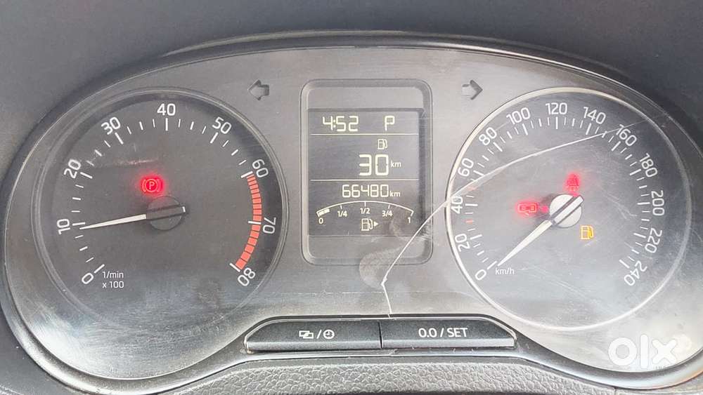 Skoda Rapid 1.0 Tsi Ambition, 2021, Petrol