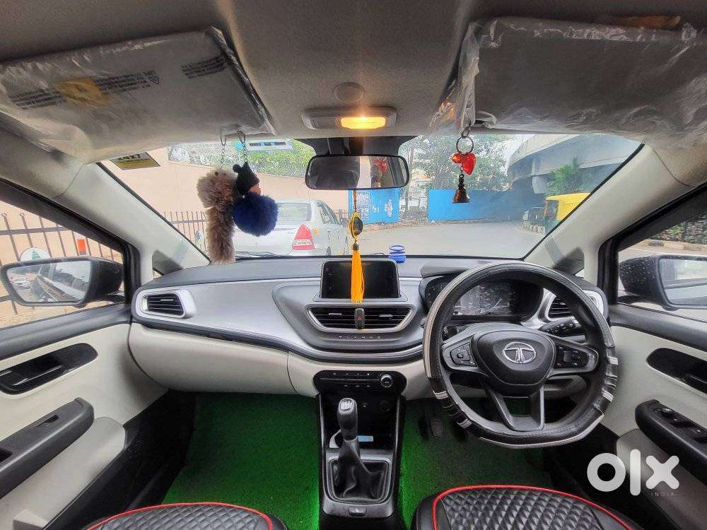Tata Altroz 1.2 Xt, 2022, Petrol