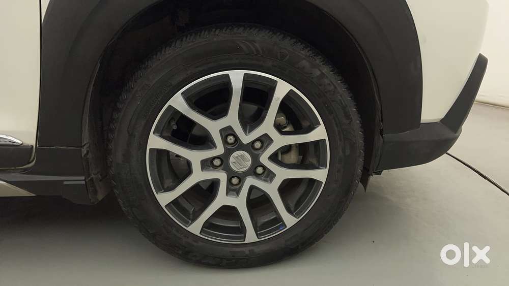 Maruti Suzuki Xl6 1.5 Alpha At, 2022, Petrol